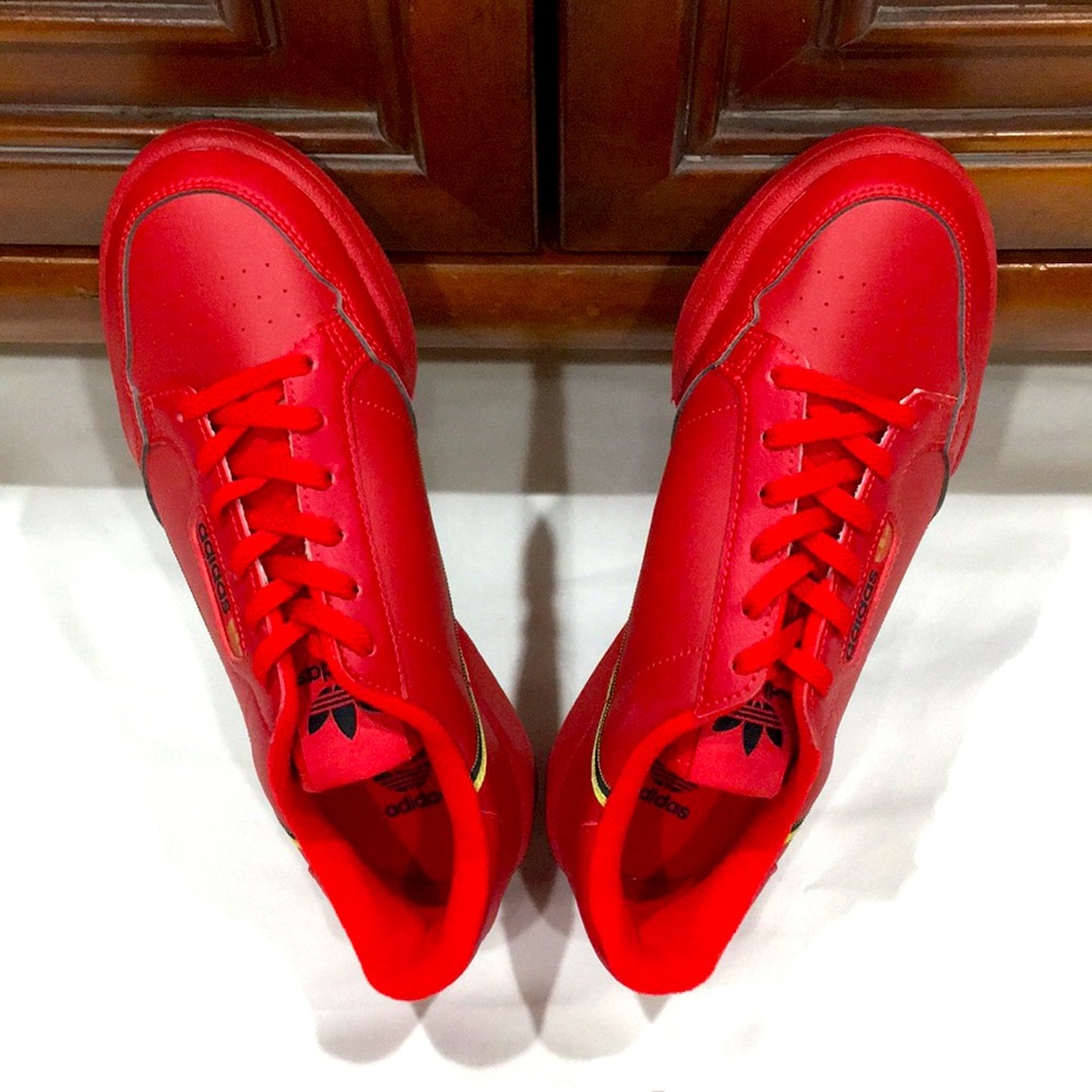 ❤️ ADIDAS ❤️ RARE COLLECTION GORGEOUS RED SPORTS SHOES . - Picture 3 of 9